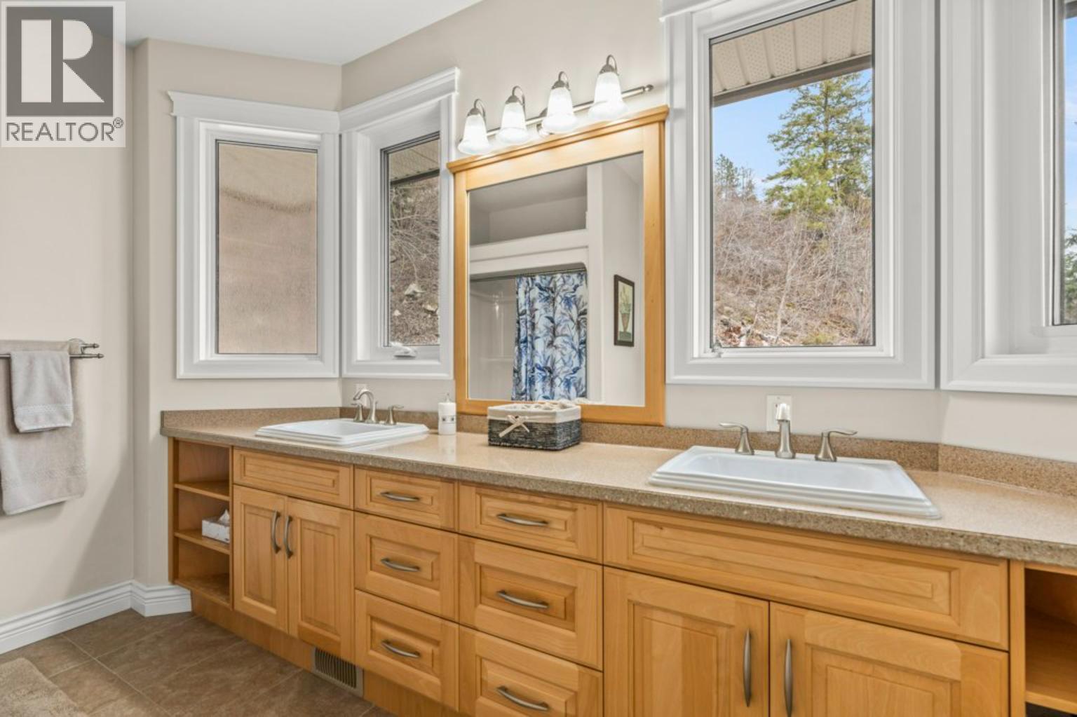 5694 Trans Canada Highway Nw Property Photo 44