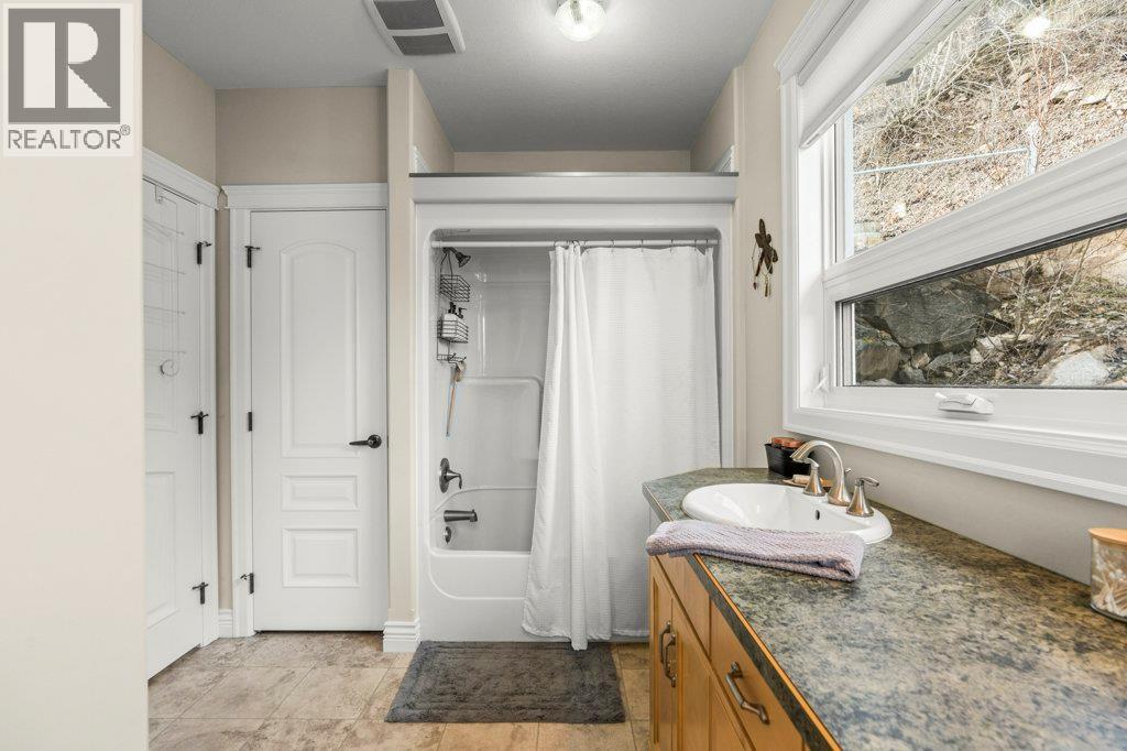 5694 Trans Canada Highway Nw Property Photo 77