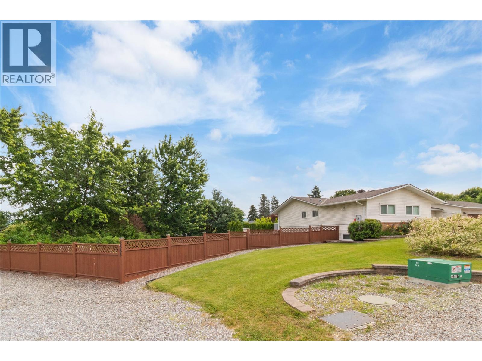 2665 Guidi Road Property Photo 5
