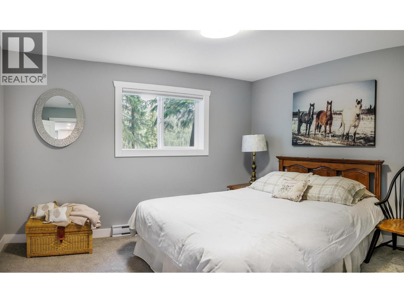 12310 Greystokes Road Property Photo 12
