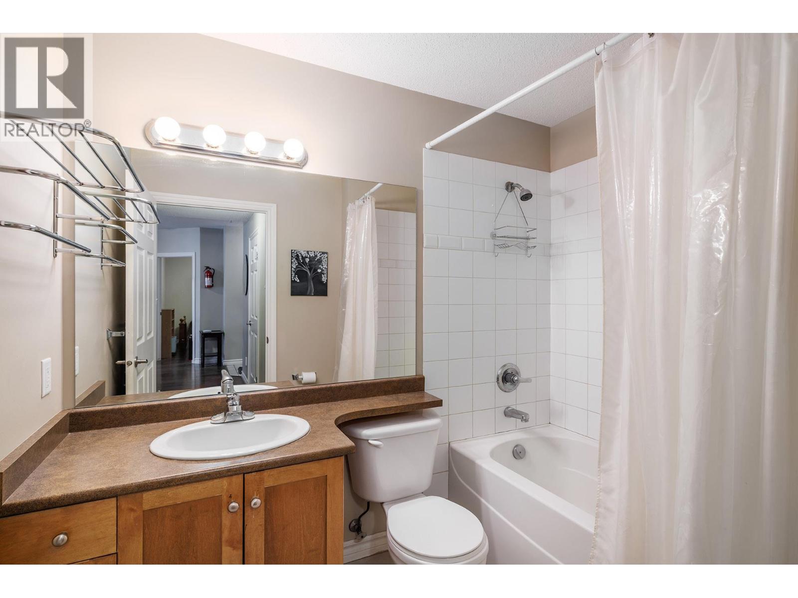 1128 Sunset Drive Unit# 102 Property Photo 14