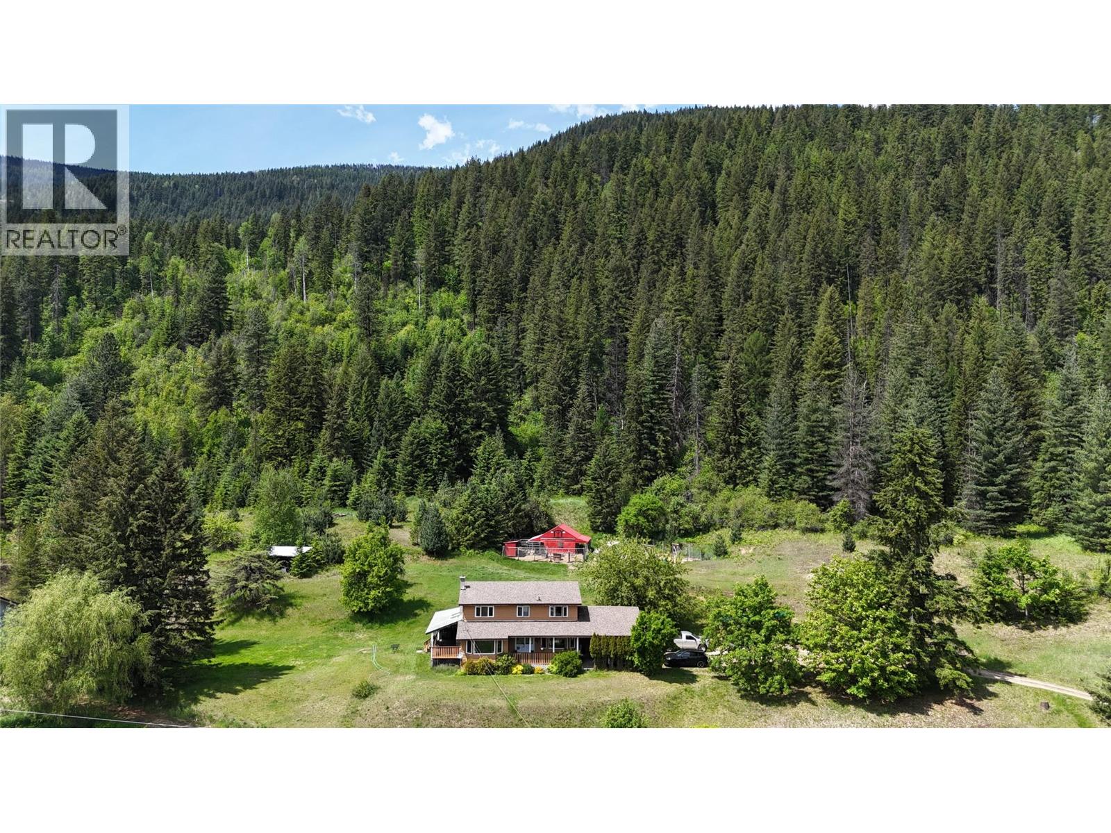 6785 Perrys Back Road Property Photo 2