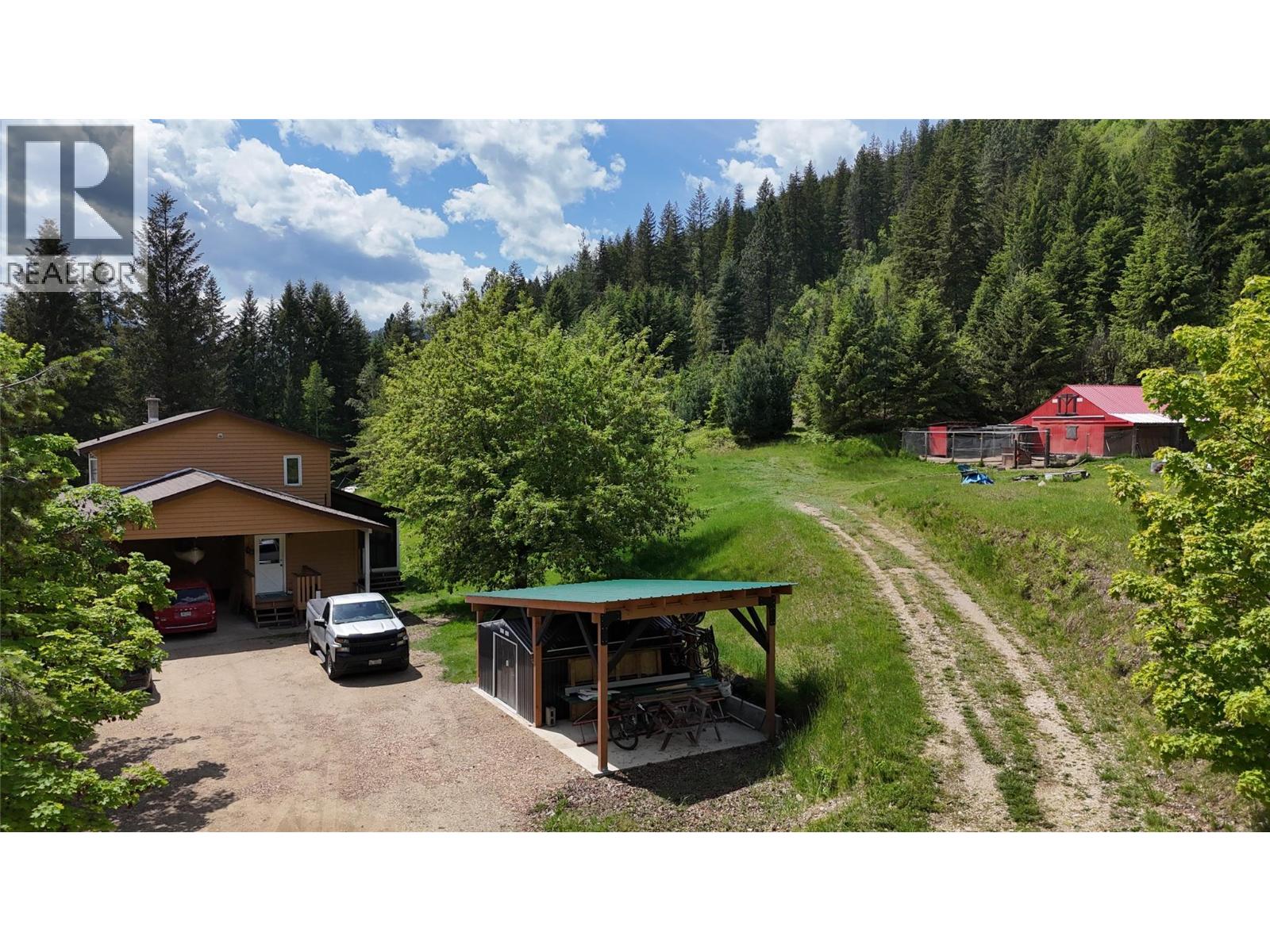 6785 Perrys Back Road Property Photo 9