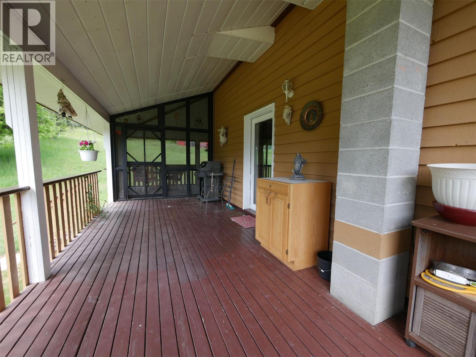 6785 Perrys Back Road Property Photo 31