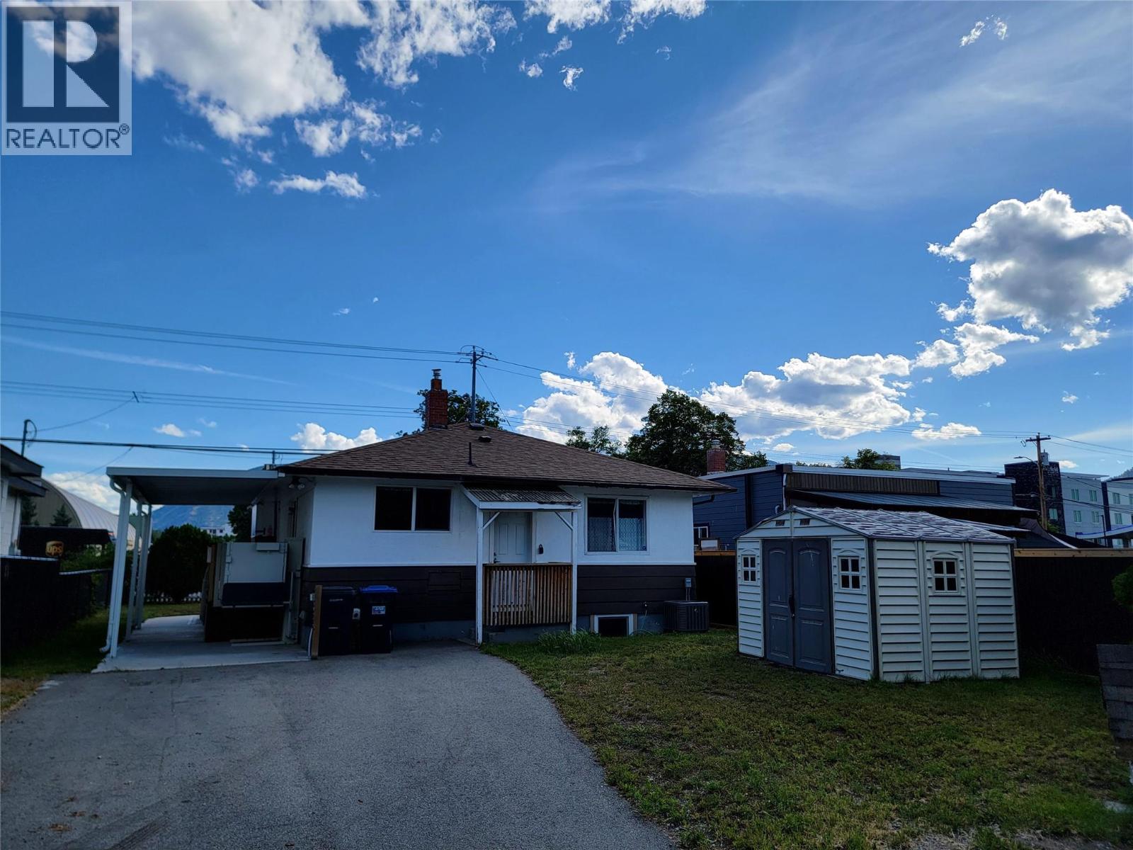 565 Eckhardt Avenue W Property Photo 41
