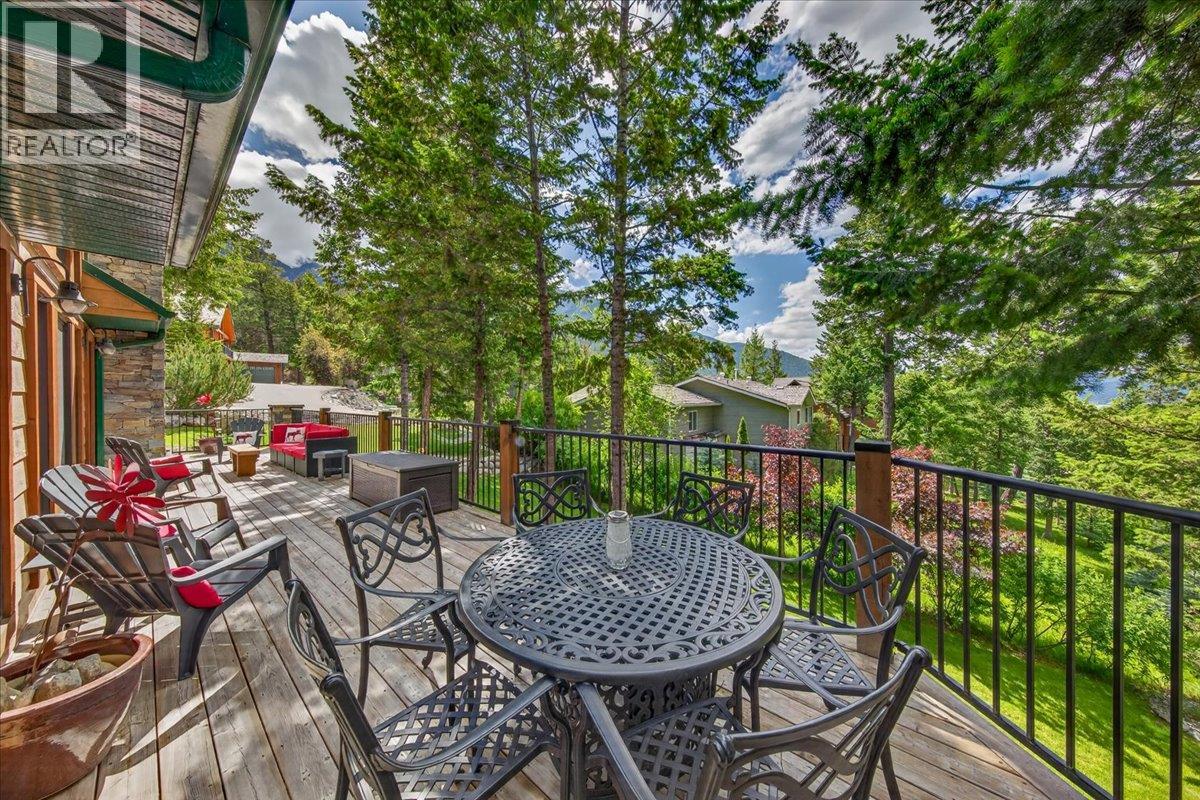 4931 Mountaintop Drive Property Photo 20