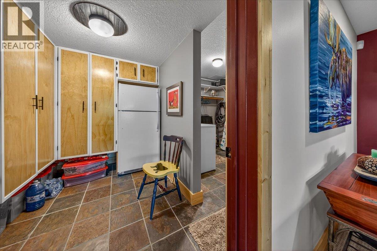 4931 Mountaintop Drive Property Photo 28