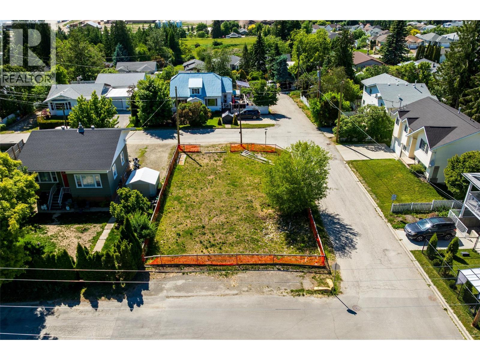 520 8th Avenue S Property Photo 2