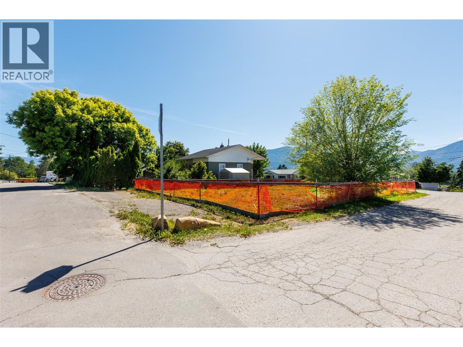 520 8th Avenue S Property Photo 5