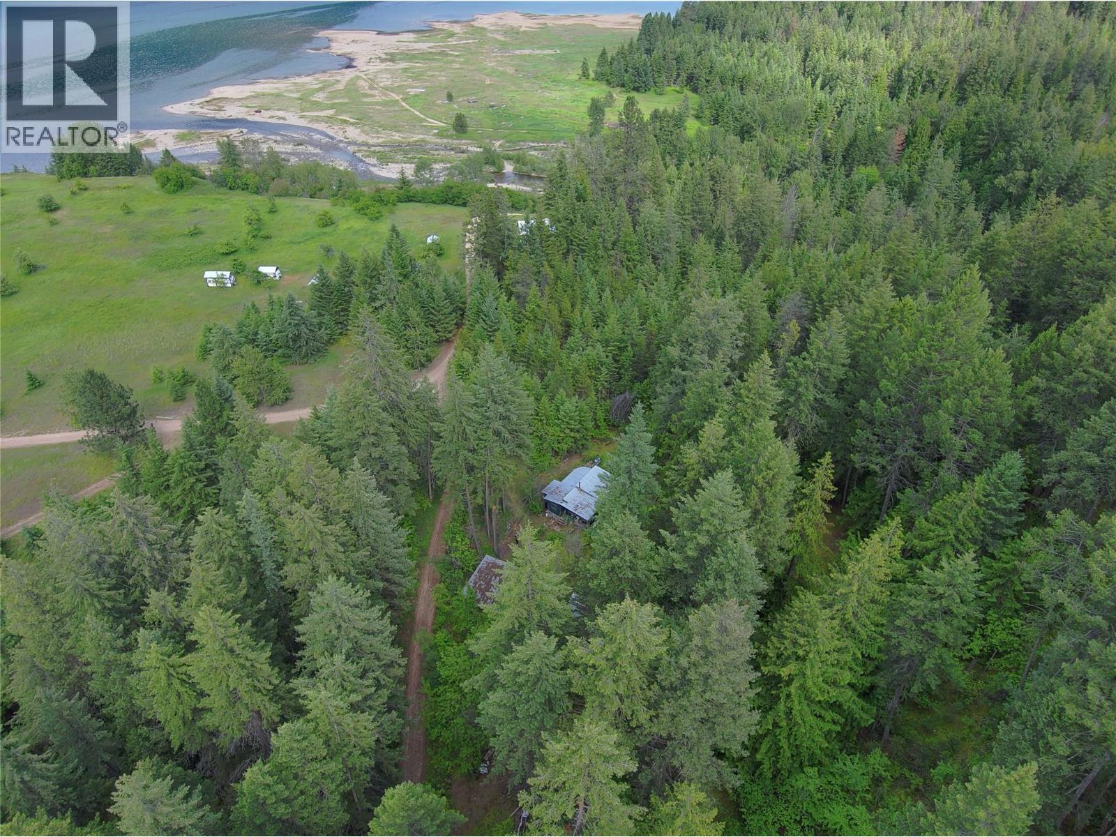 648 Lower Arrow Lake Road Property Photo 1