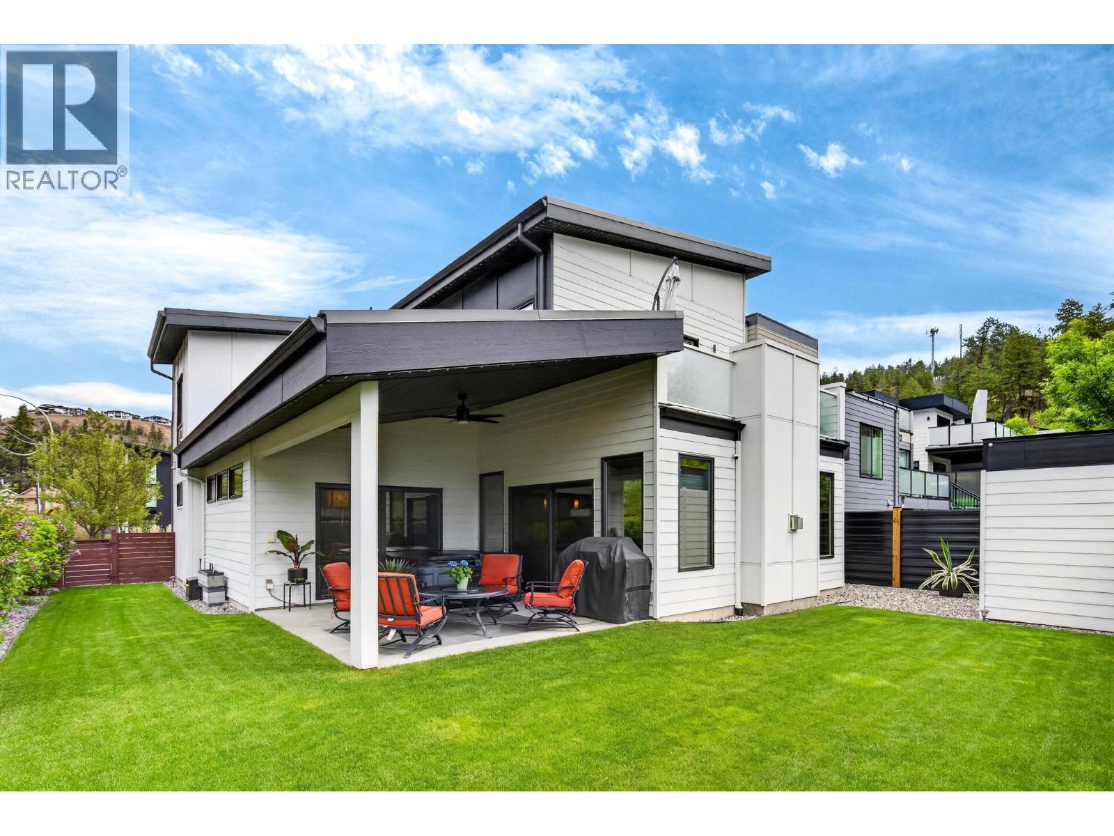 1273 Modern Place Property Photo 3
