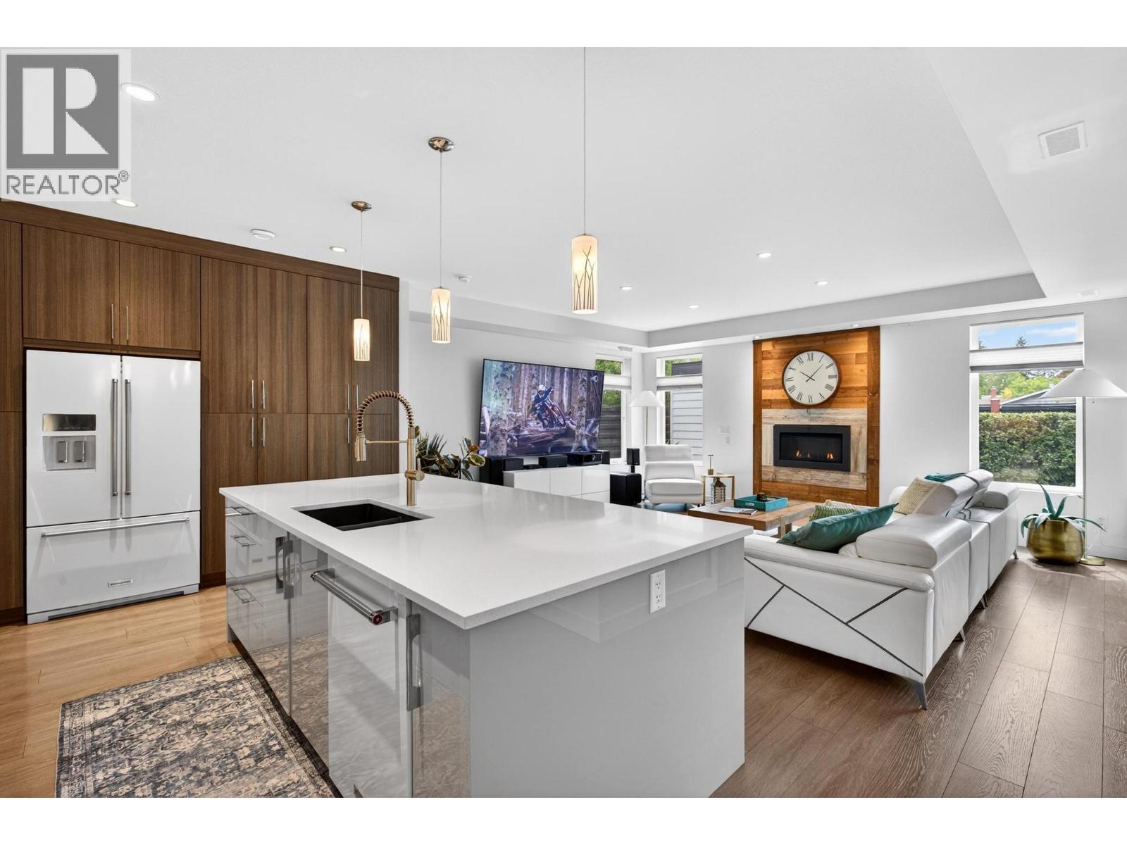 1273 Modern Place Property Photo 6