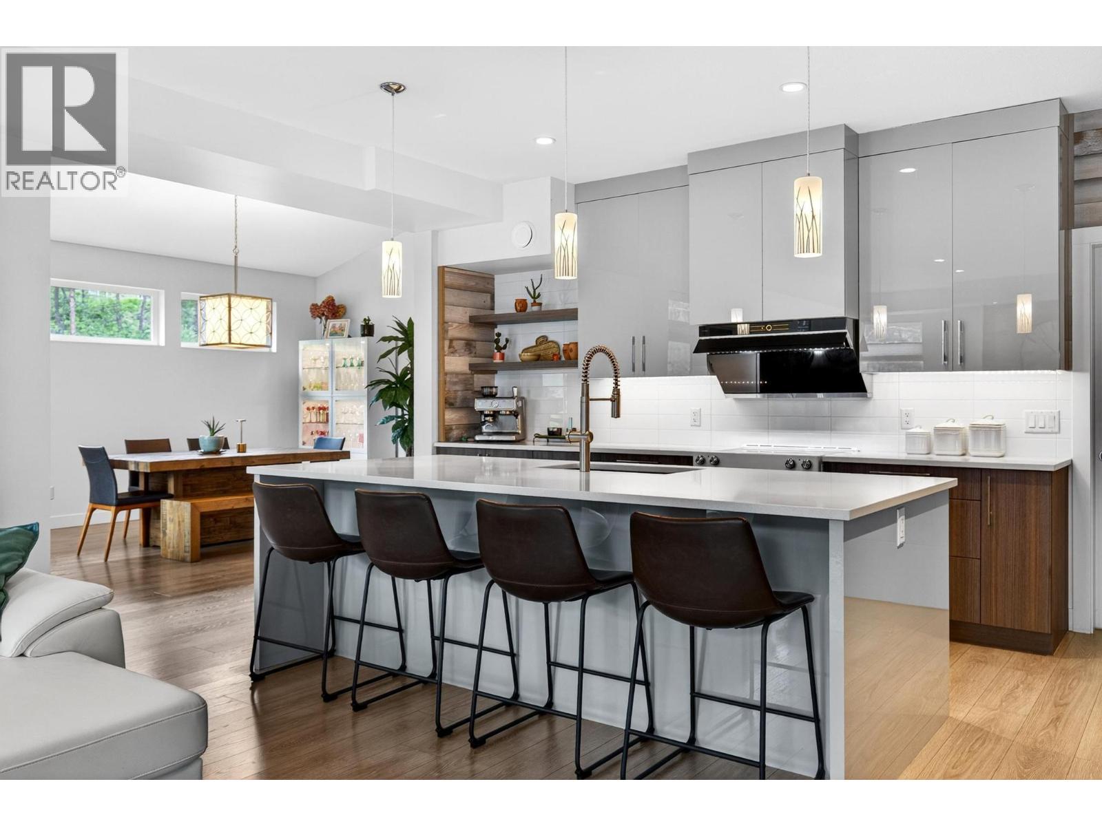 1273 Modern Place Property Photo 7
