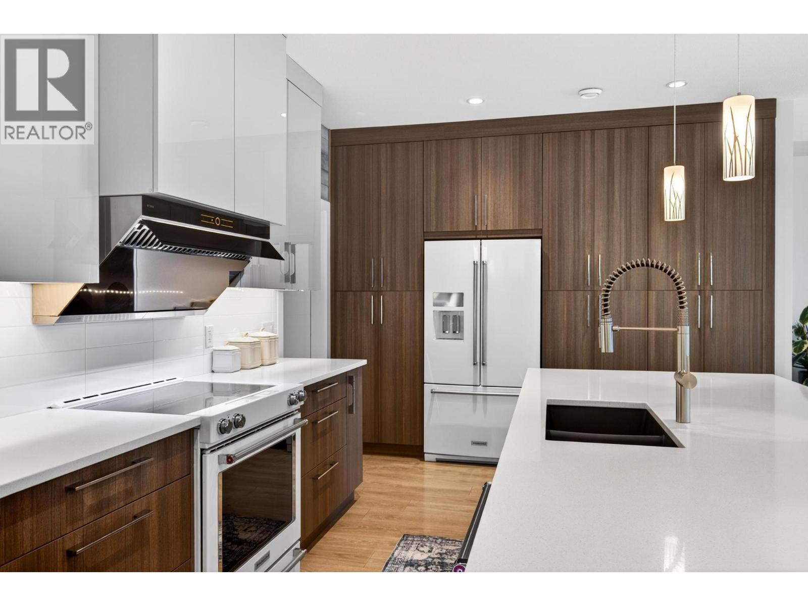 1273 Modern Place Property Photo 17