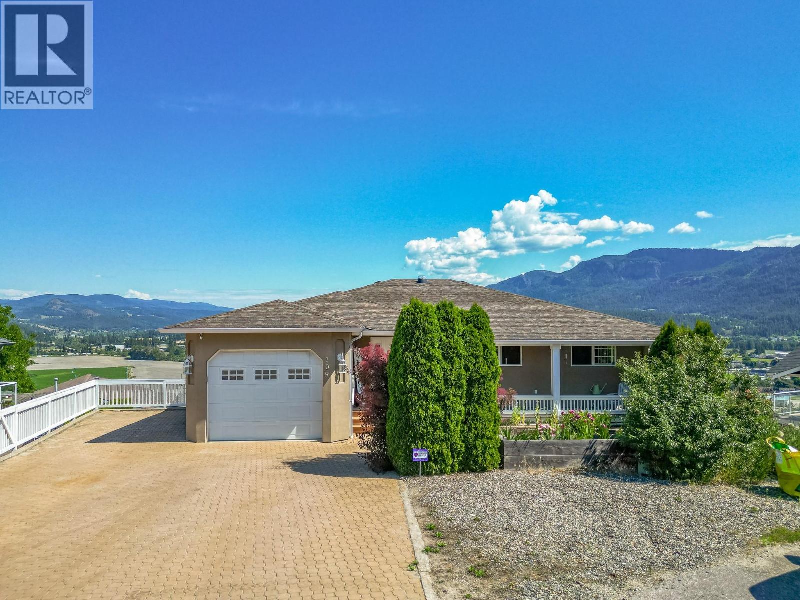 109 Revel Crescent