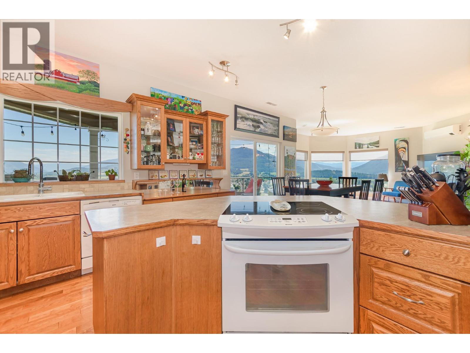 109 Revel Crescent Property Photo 10