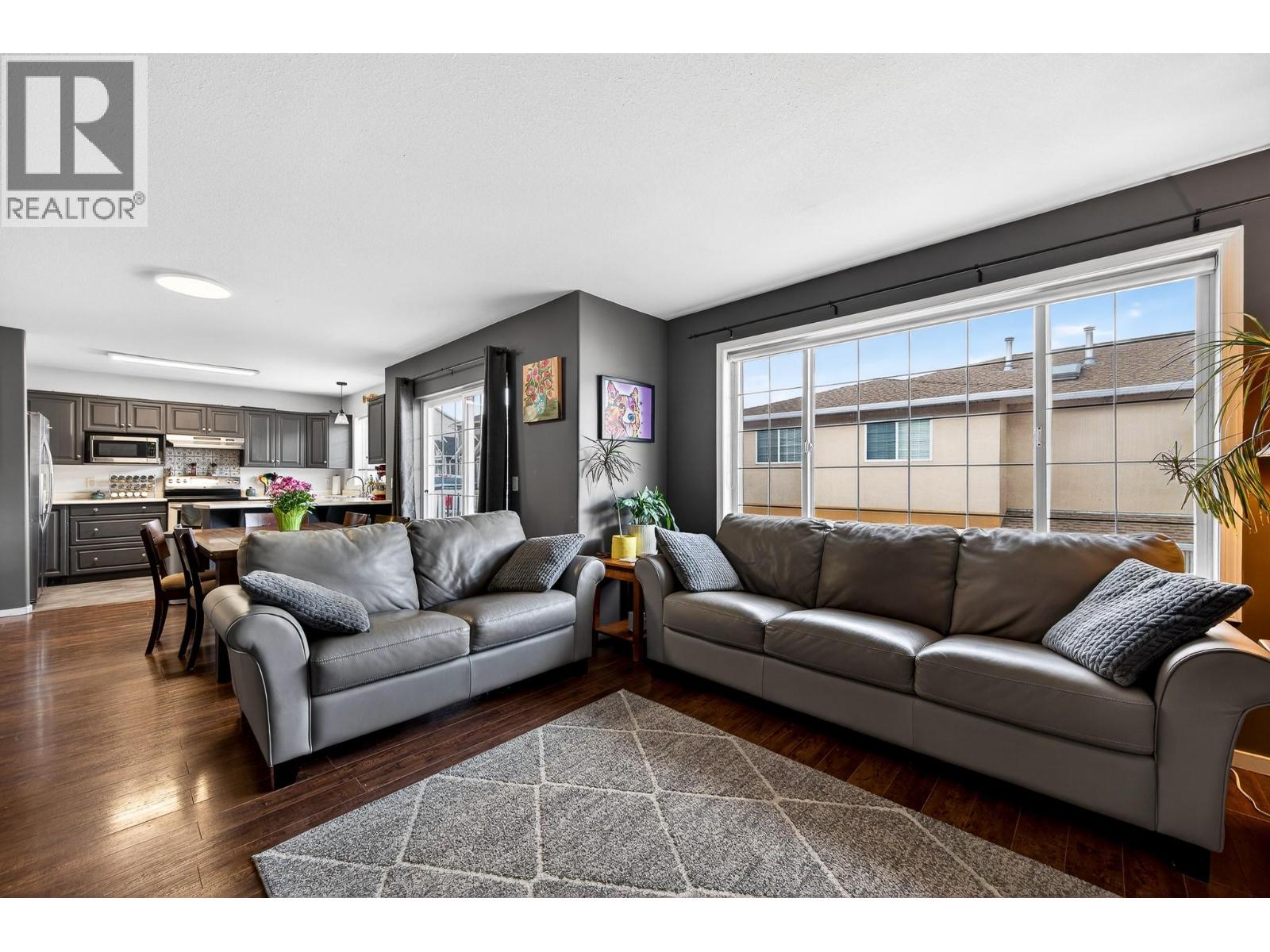 726 Dunrobin Drive Unit# 1 Property Photo 5
