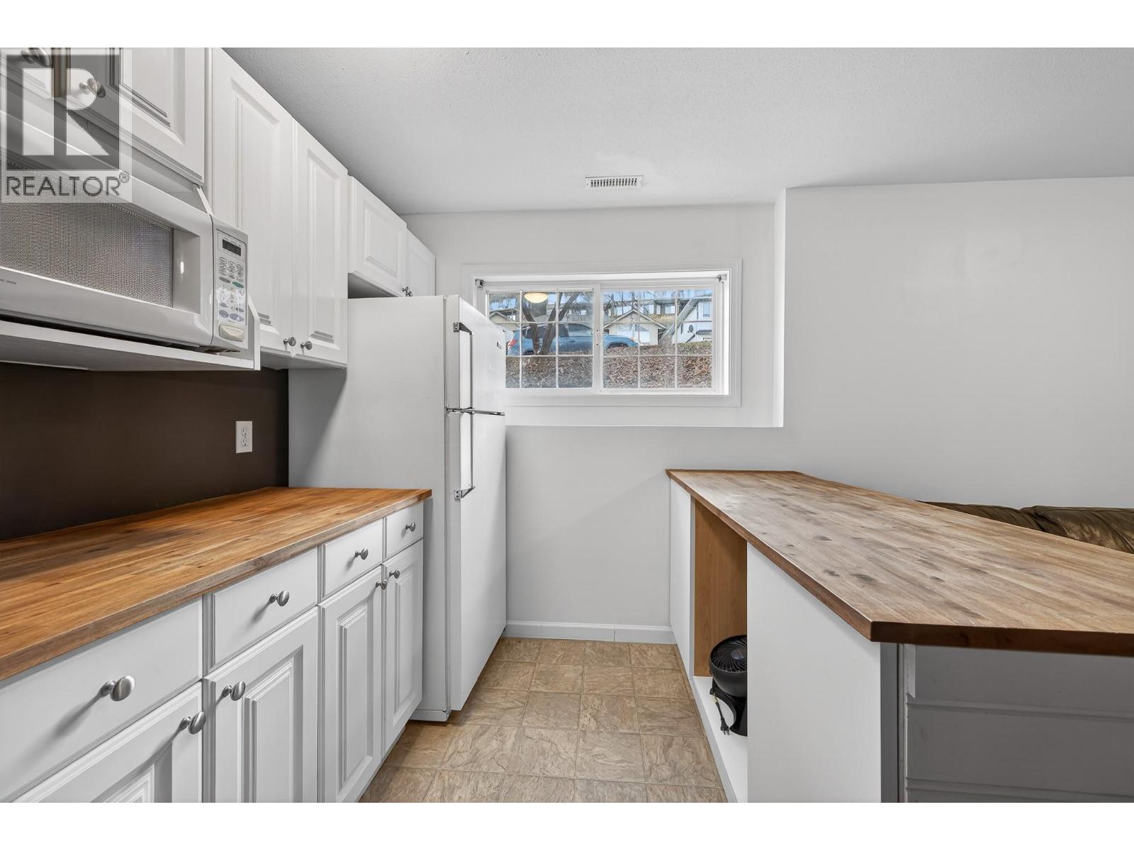 726 Dunrobin Drive Unit# 1 Property Photo 19