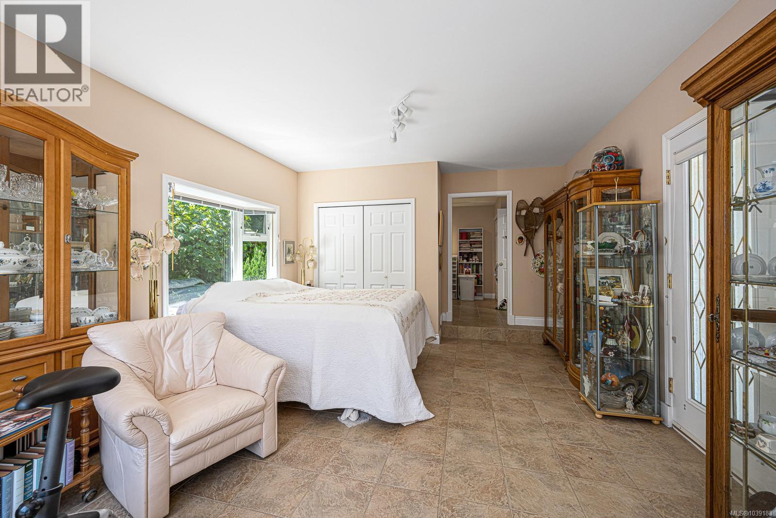 200 Crome Point Rd Property Photo 15