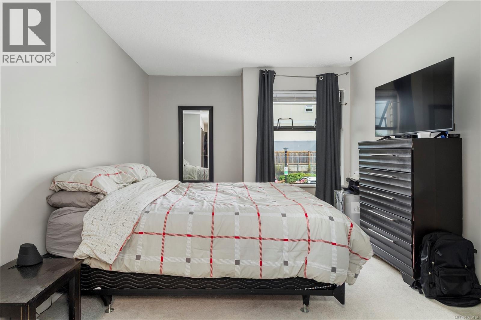 210 585 Dogwood St Property Photo 11