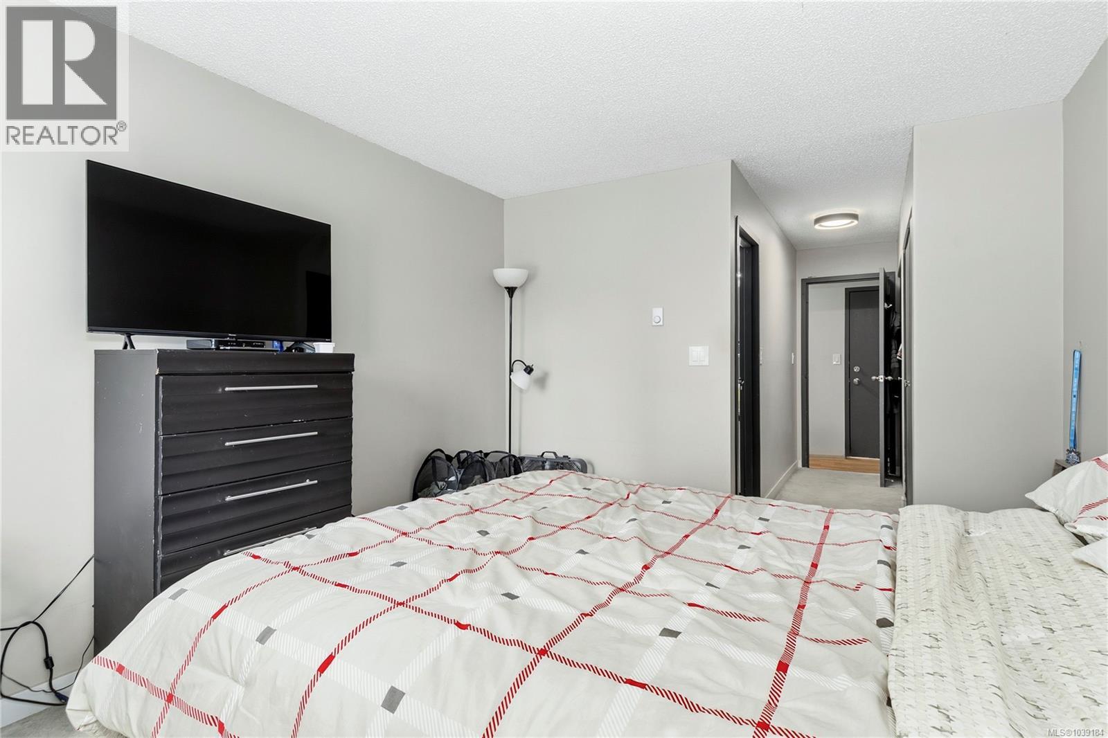 210 585 Dogwood St Property Photo 12