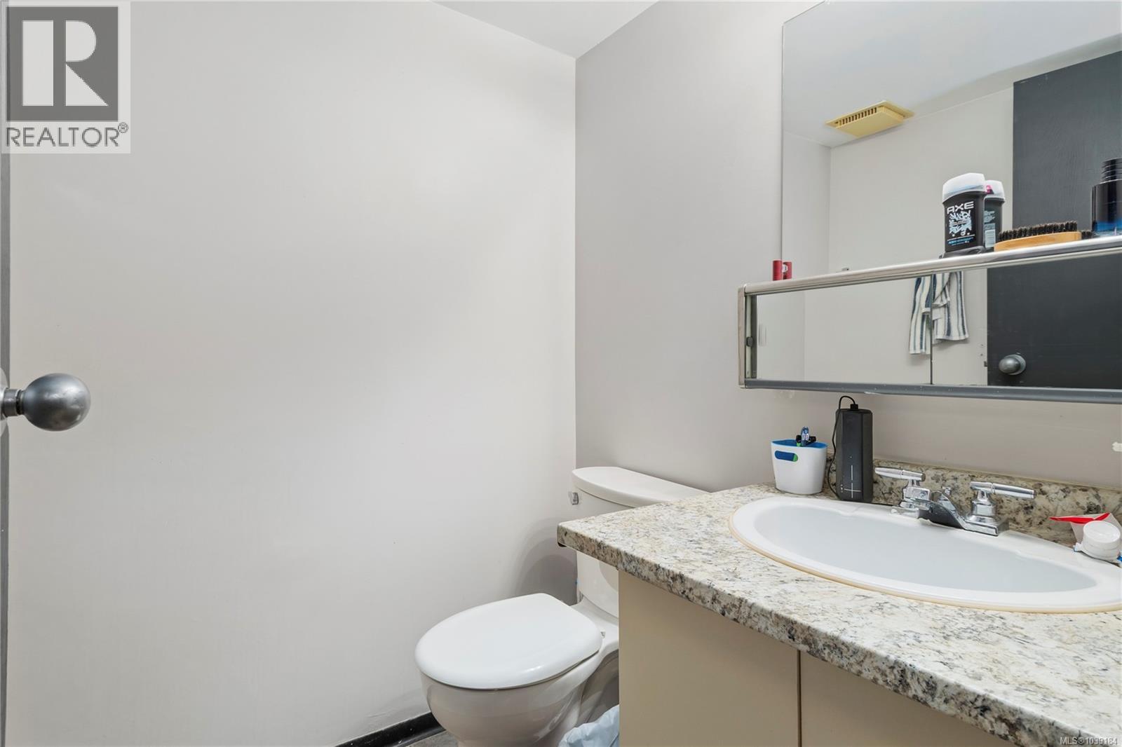 210 585 Dogwood St Property Photo 14