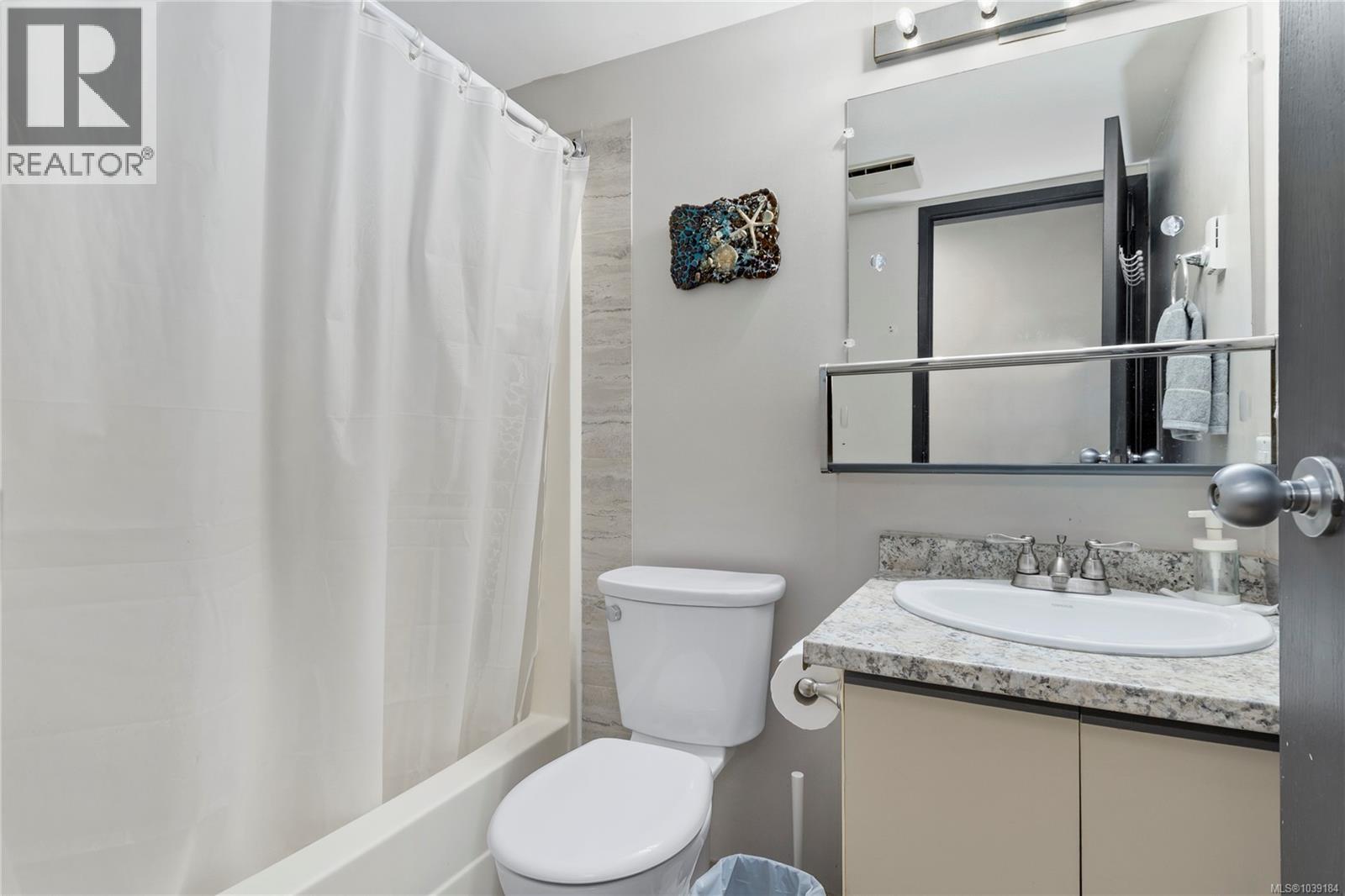 210 585 Dogwood St Property Photo 18