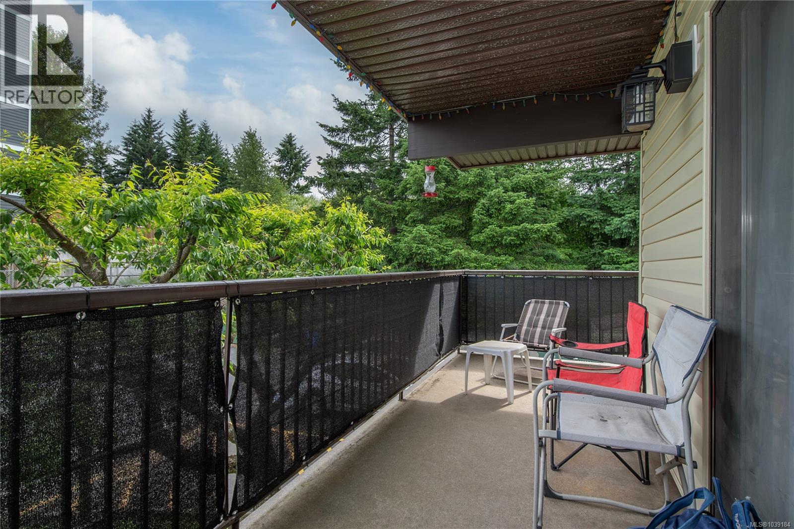 210 585 Dogwood St Property Photo 19