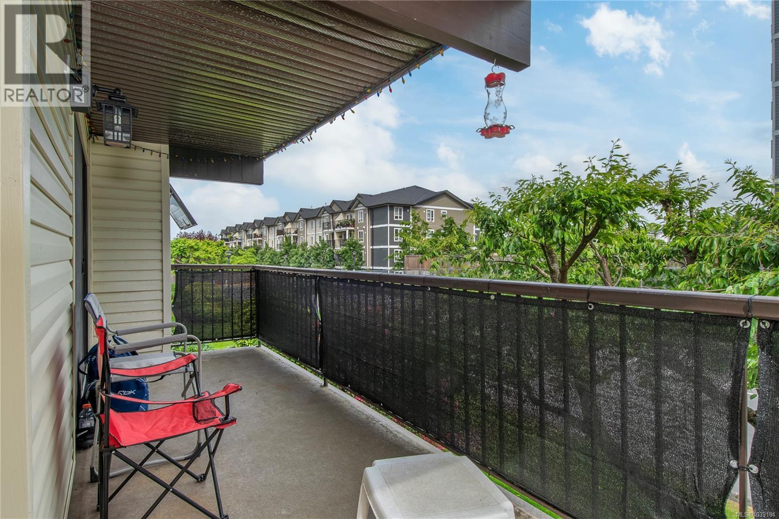 210 585 Dogwood St Property Photo 21