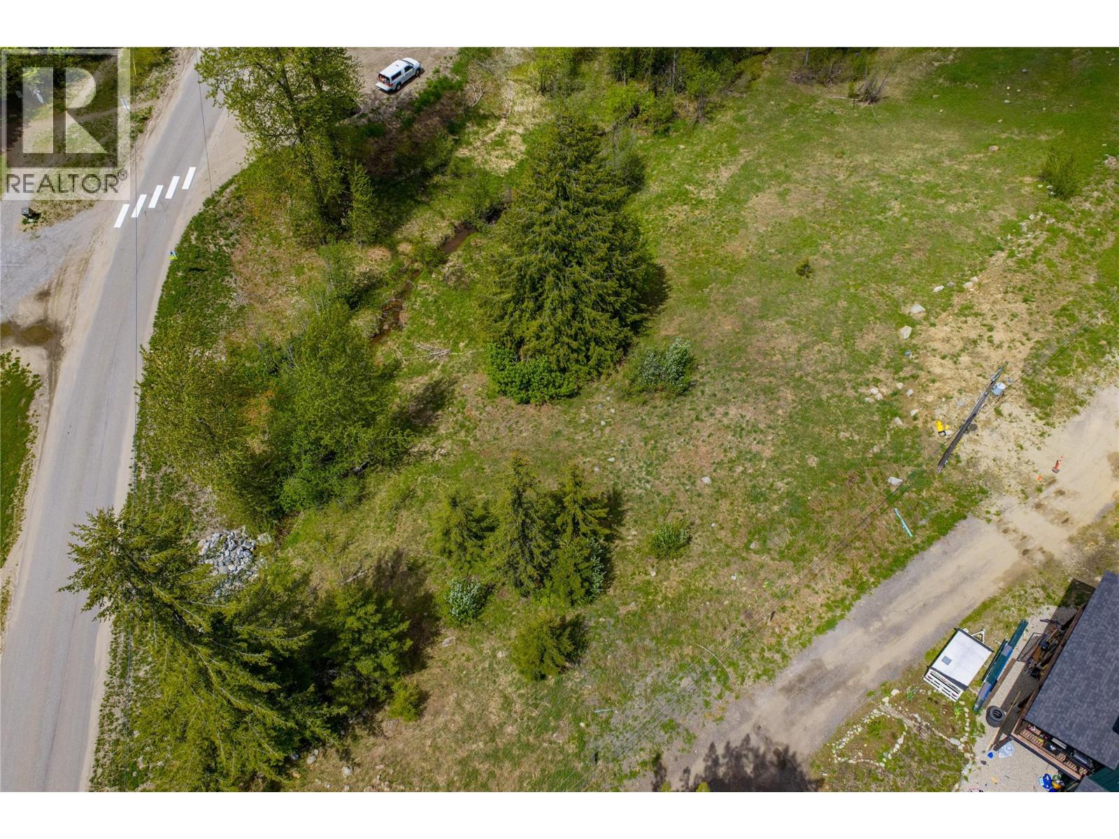 201 Joliffe Way Property Photo 3