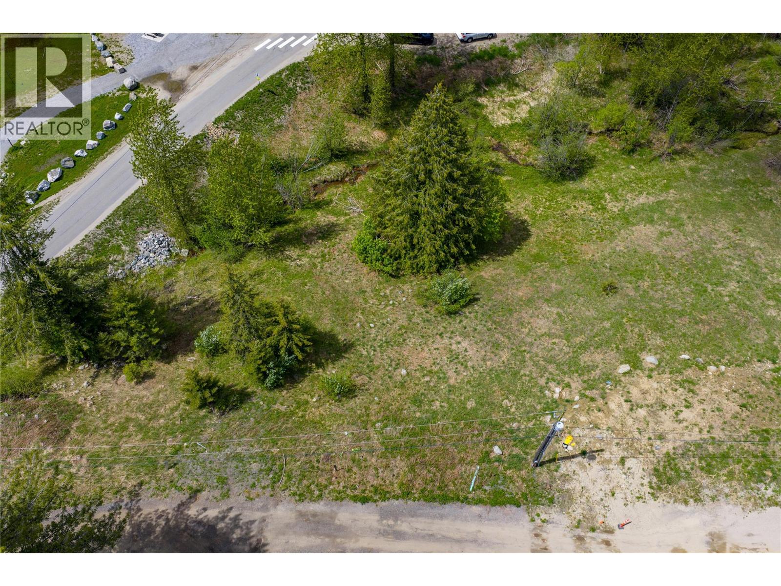 201 Joliffe Way Property Photo 4
