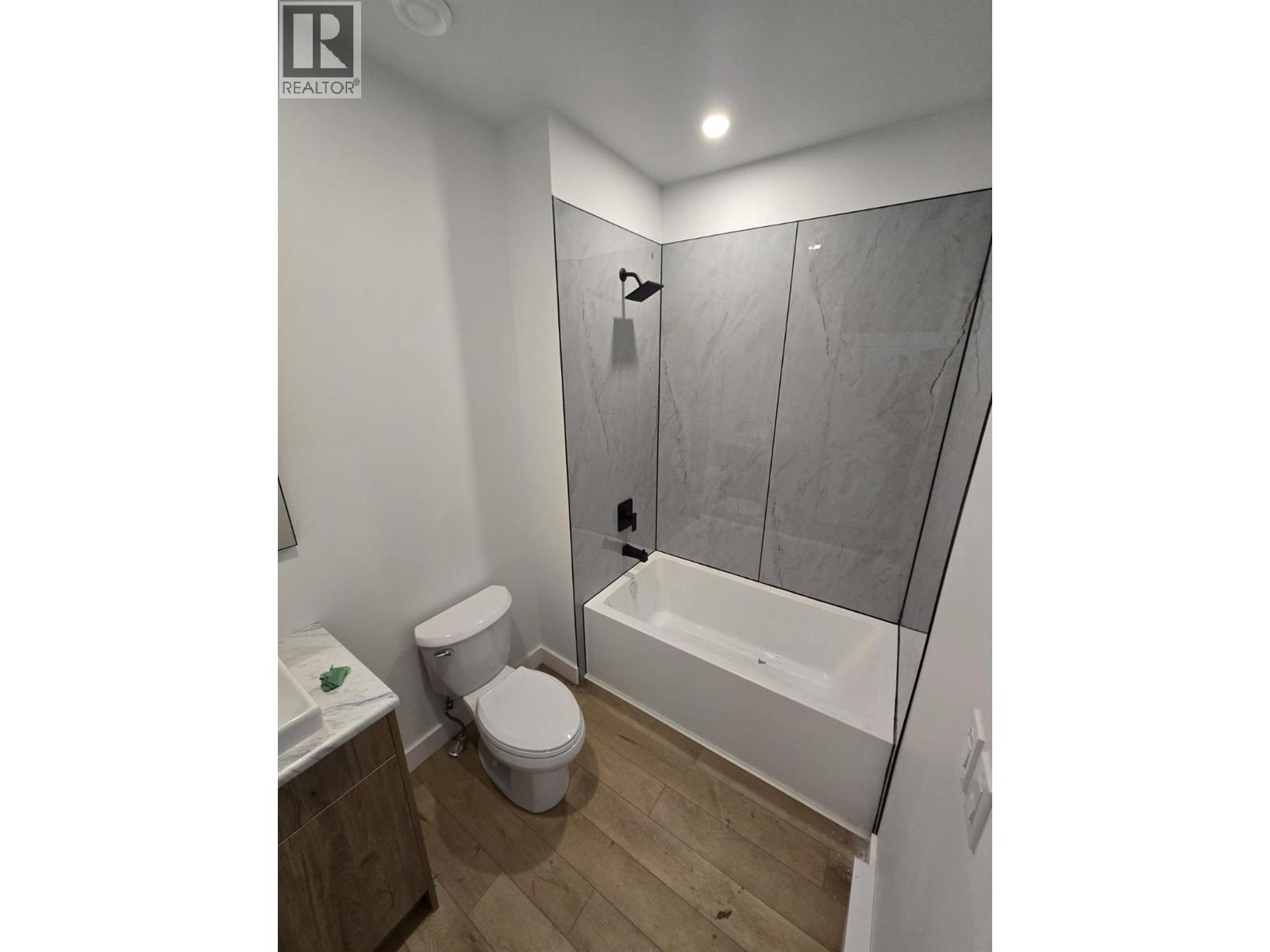 1315/1317 Third Street W Property Photo 23