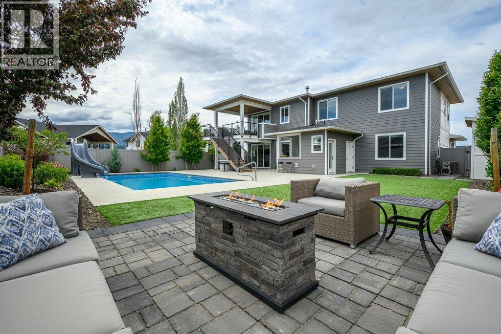631 Mt Ida Crescent Photo de la propriété 1