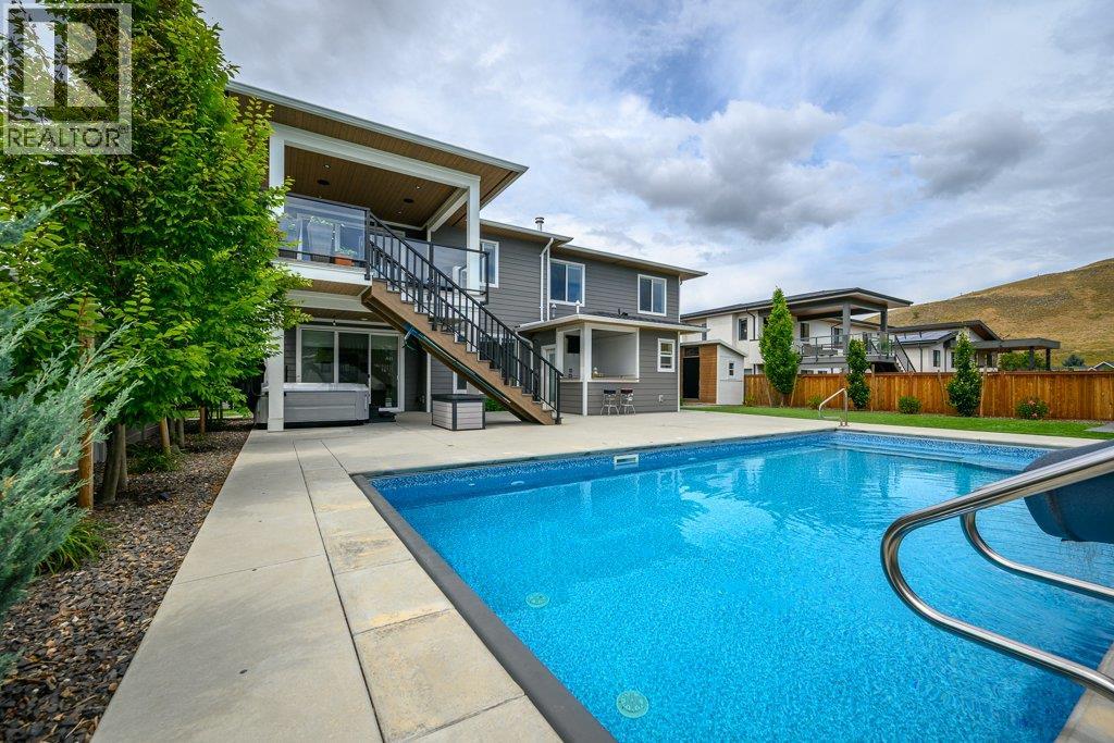 631 Mt Ida Crescent Property Photo 27
