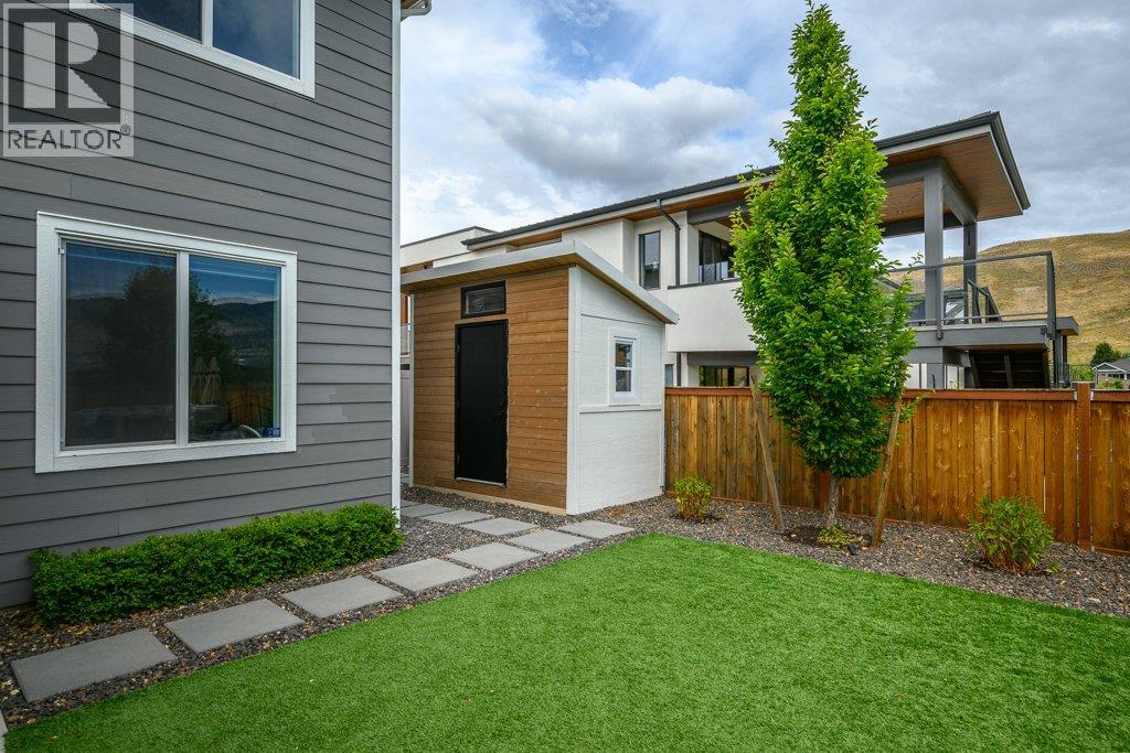 631 Mt Ida Crescent Property Photo 34