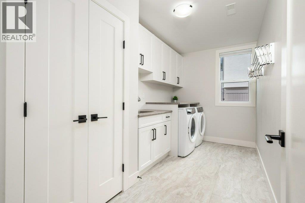 631 Mt Ida Crescent Property Photo 43