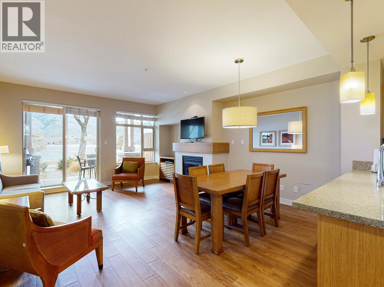 15 PARK Place Unit# 14 Property Photo 1