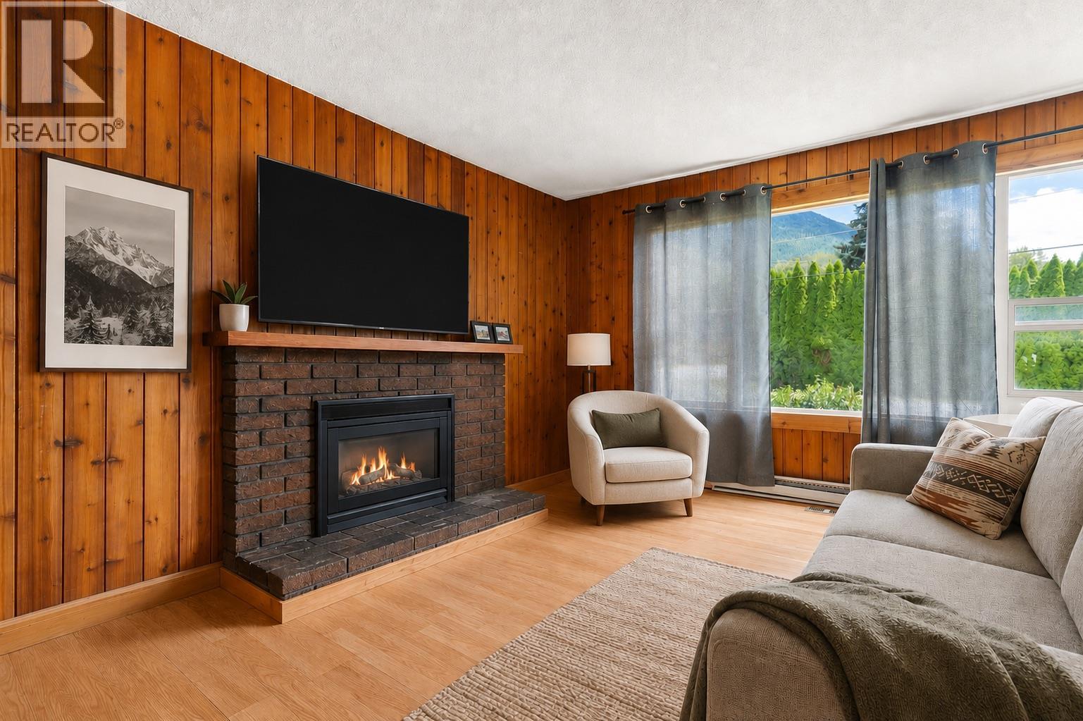601 Barry Road Property Photo 16