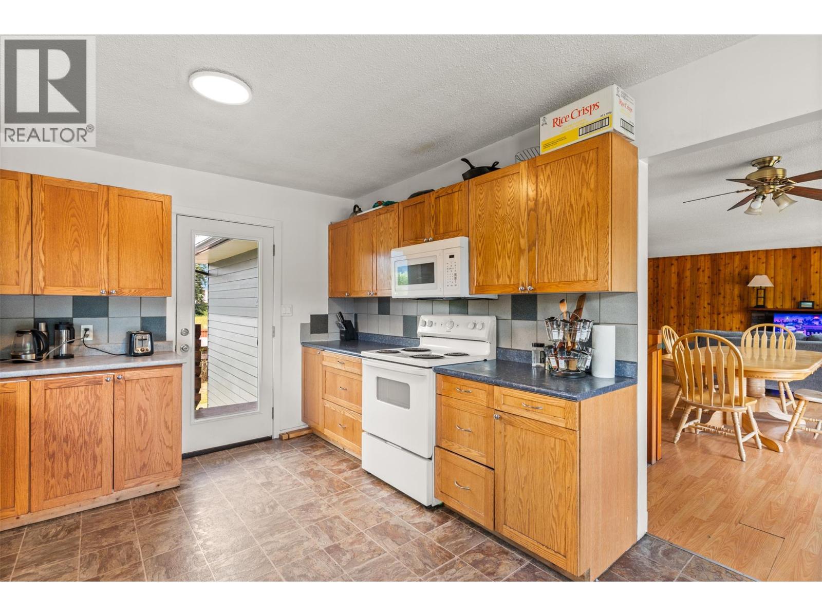 601 Barry Road Property Photo 25