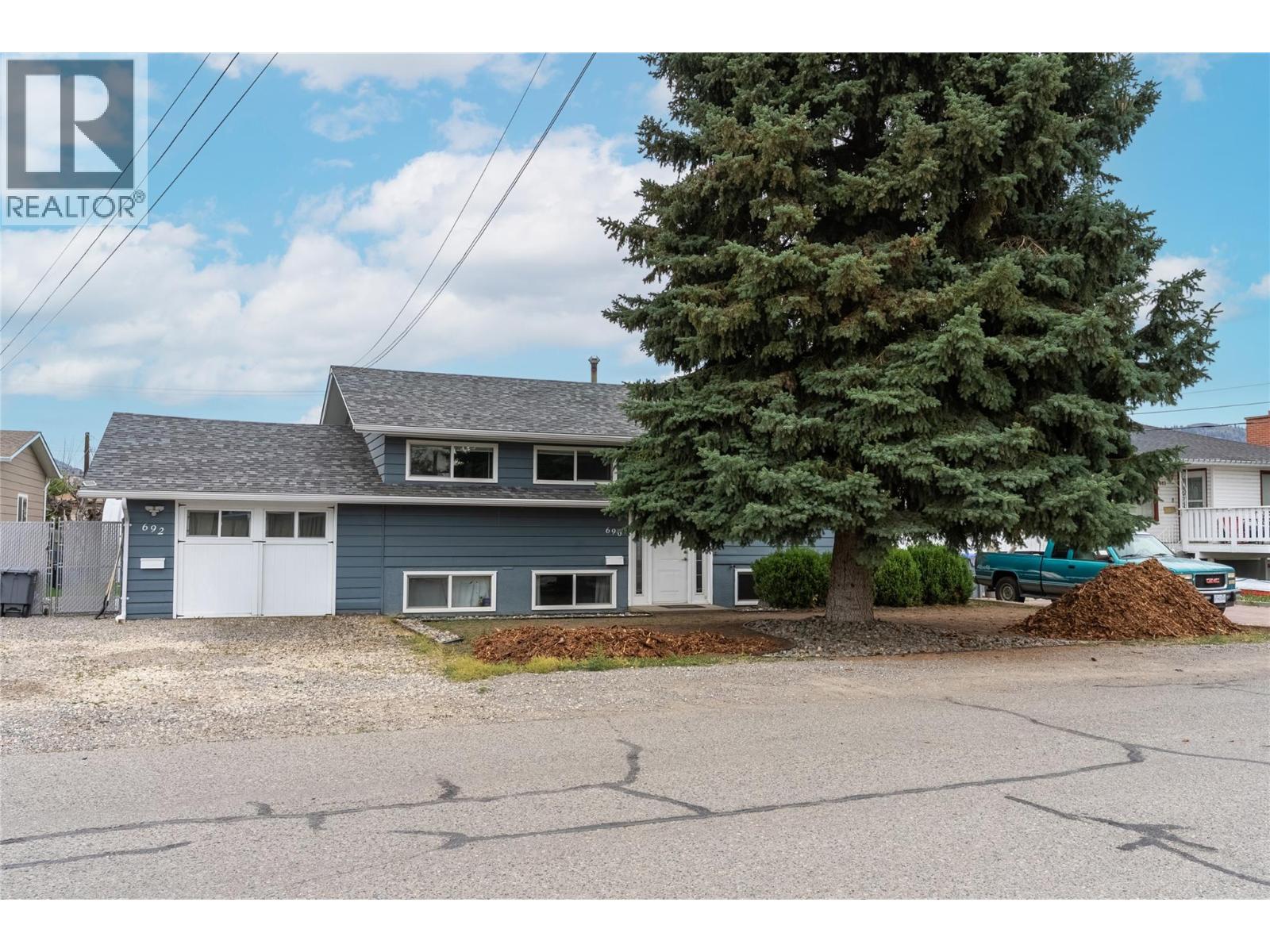 690 Alberni Avenue Property Photo 1