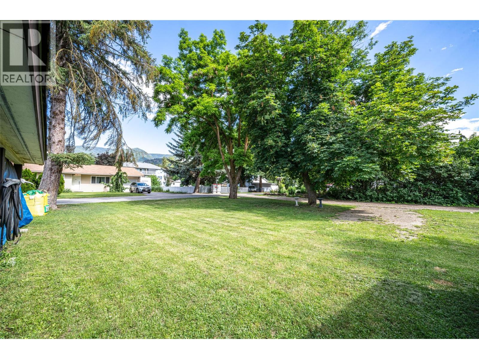 2885 Phillips Street Property Photo 46