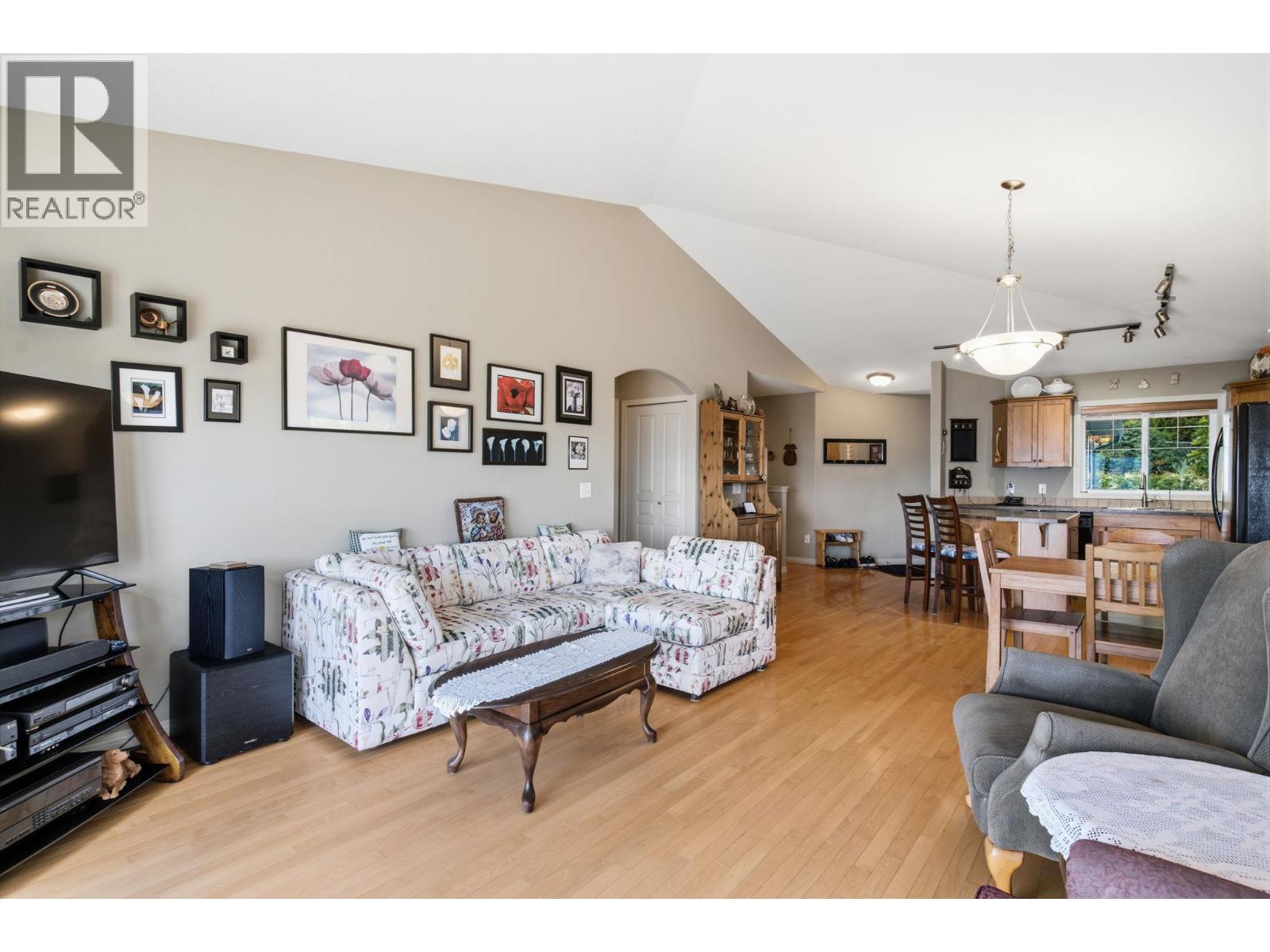 3652 Yorkton Road Property Photo 8