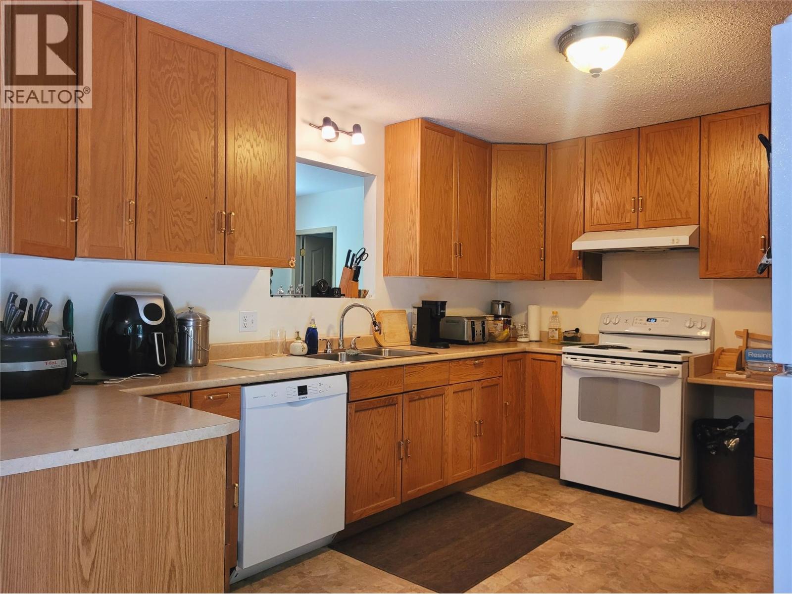 342 Schmidt Road Property Photo 5