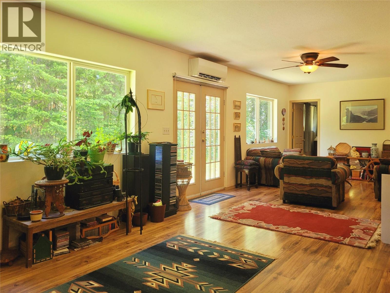 342 Schmidt Road Property Photo 9