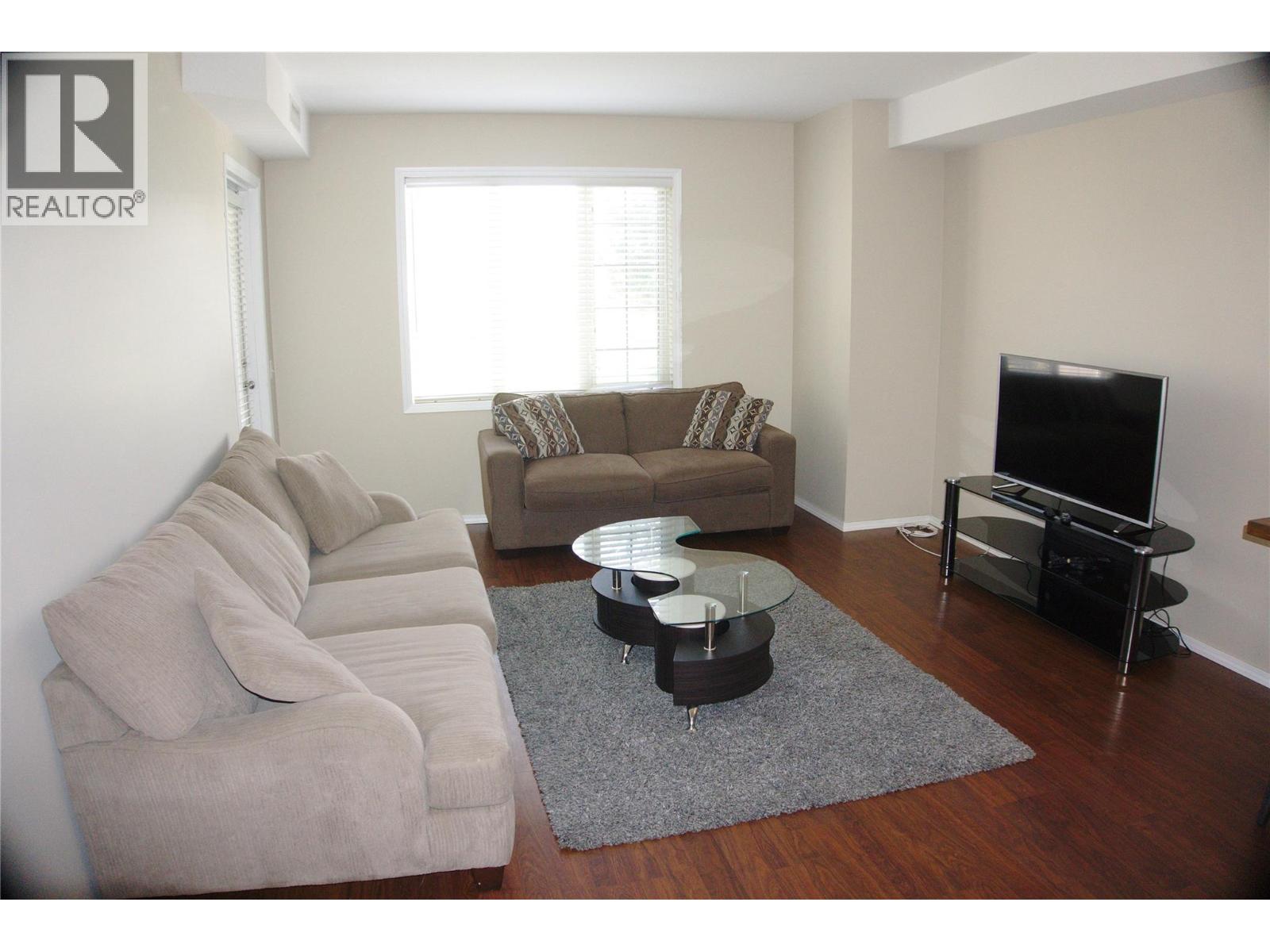 1875 Country Club Drive Unit# 1316 Property Photo 3