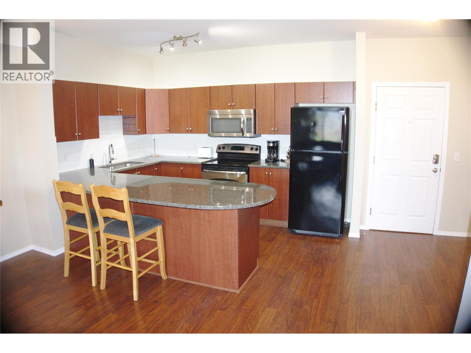 1875 Country Club Drive Unit# 1316 Property Photo 6