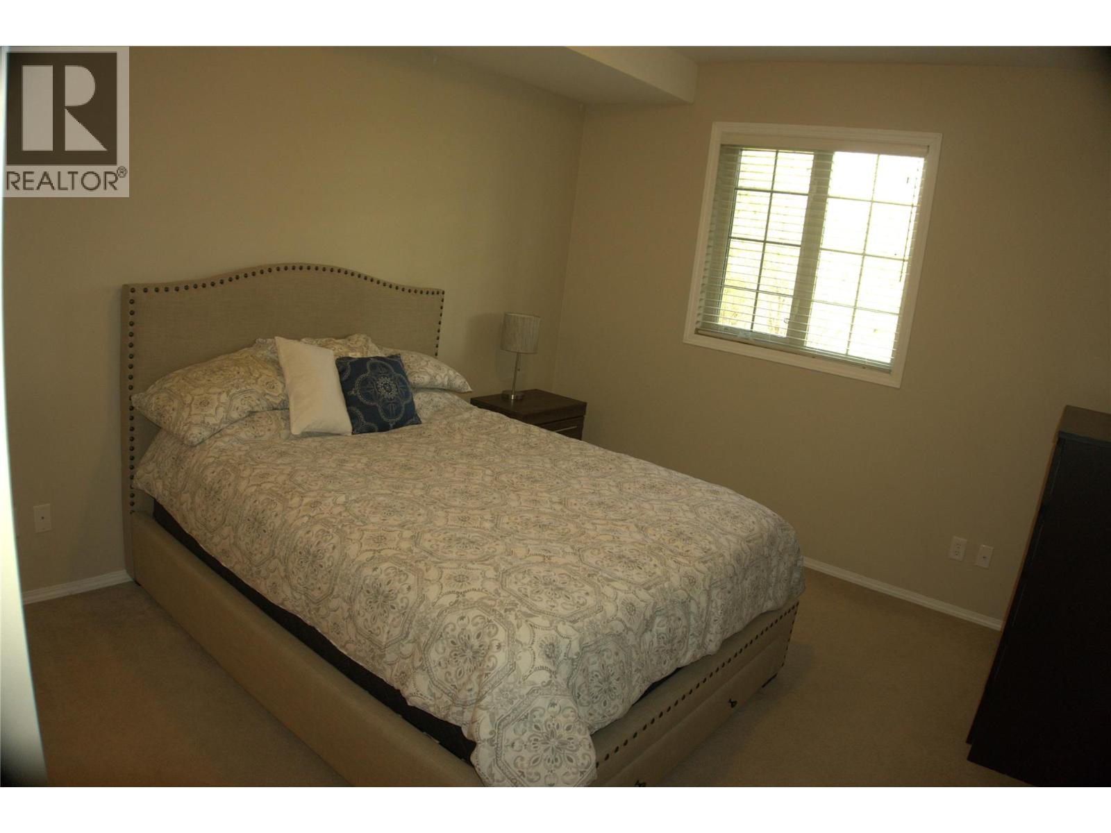 1875 Country Club Drive Unit# 1316 Property Photo 11
