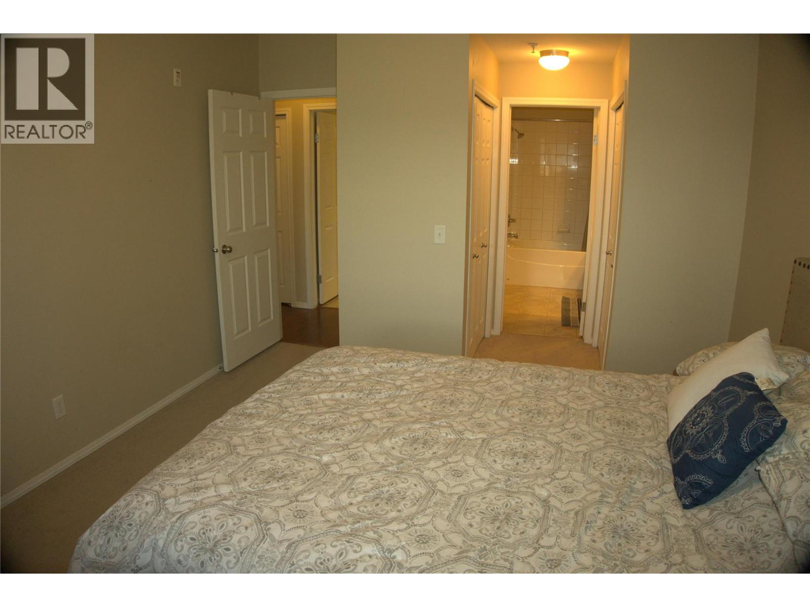 1875 Country Club Drive Unit# 1316 Property Photo 12