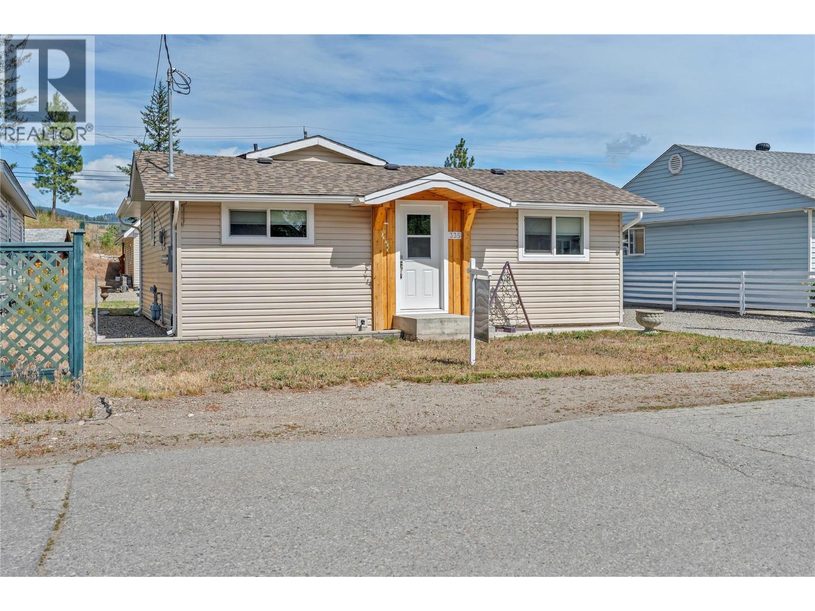 335 BILLITER Avenue Property Photo 1