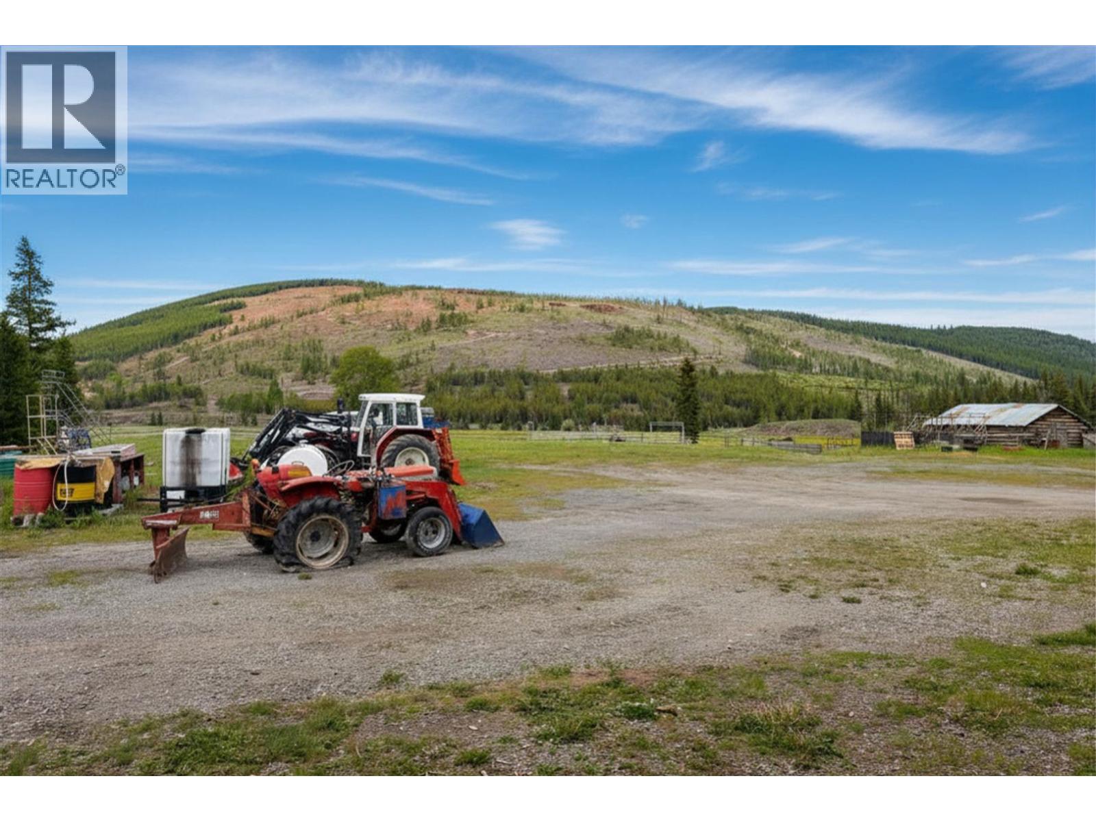 6730 Gold Creek Road Property Photo 7